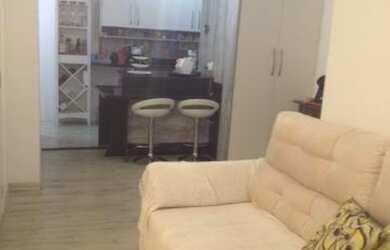 Imagem: O apartamento possui 3 Dormitórios, 1 Banheiro, 2 Vagas na