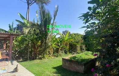 Imagem: A chácara possui 4 Dormitórios, 2 Suítes, 3.700m² de Área