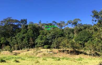 Imagem: O terreno possui 10000m² de Área Privada e está localizado