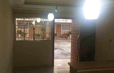 Imagem: A casa em condomínio possui 2 Dormitórios, 2 Suítes, 3 Banheiros