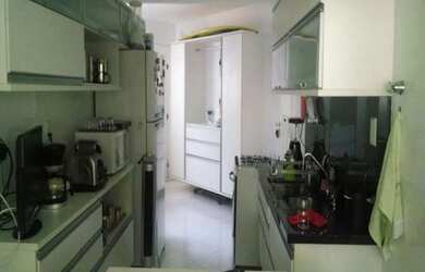 Imagem 2: 3 dormitórios, 1 suítes, 2 banheiro, 1 vaga na garagem, 130M² de Área Construída