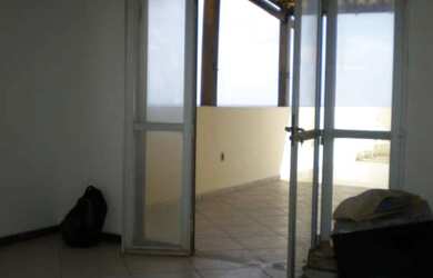 Imagem 2: 3 dormitórios, 1 suítes, 2 banheiro, 2 vagas na garagem, 270M² de Área Construída