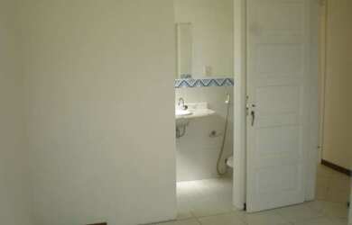 Imagem 5: 3 dormitórios, 1 suítes, 2 banheiro, 2 vagas na garagem, 270M² de Área Construída