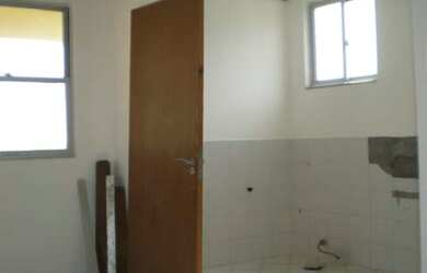 Imagem 7: 3 dormitórios, 1 suítes, 2 banheiro, 2 vagas na garagem, 270M² de Área Construída