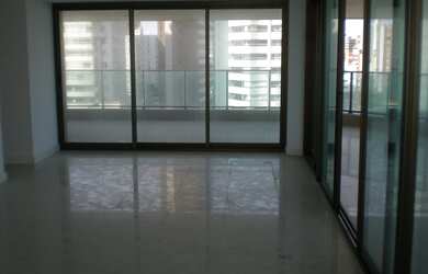 Imagem 5: 4 dormitórios, 4 suíte, 4 banheiro, 4 vagas na garagem, 305M² de Área Construída