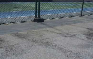 Imagem 5: 3 dormitórios, 1 suítes, 2 banheiro, 2 vagas na garagem, 130M² de Área Construída