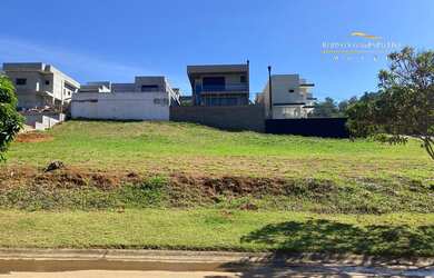 Imagem: O terreno possui 455m² de Área Privada e está localizado