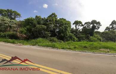 Imagem: O terreno possui 78.000m² de Área Privada e está localizado