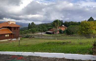 Imagem: O terreno possui 478m² de Área Privada e está localizado