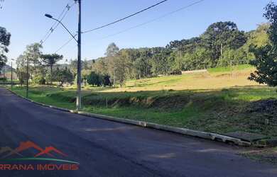 Imagem: O terreno possui 468m² de Área Privada e está localizado