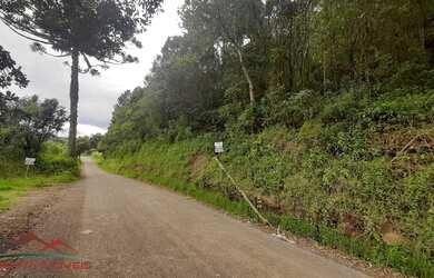 Imagem: O terreno possui 120.000m² de Área Privada e está localizado