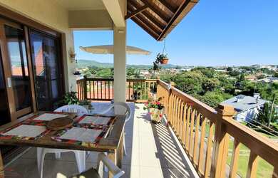 Imagem: O apartamento possui 3 Dormitórios, 3 Suítes, 4 Banheiros