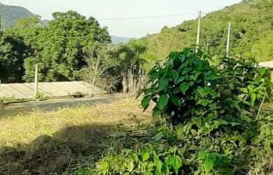 Imagem: O terreno possui 427m² de Área Privada e está localizado