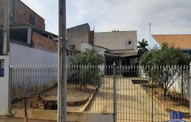 Imagem: O terreno possui 150m² de Área Privada e está localizado