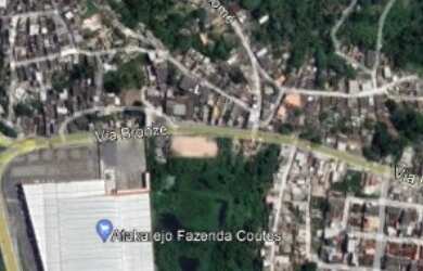 Imagem: O terreno possui 25.000m² de Área Privada e está localizado