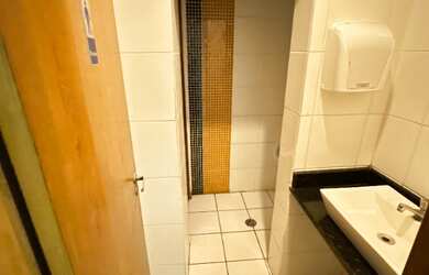 Imagem 9: Salão Comercial para Locação na Vila Mazzei - São Paulo-SP: 240m², 3 banheiros, 4 vagas de