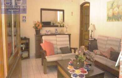 Imagem: A casa possui 2 Dormitórios, 2 Banheiros, 2 Vagas na garagem