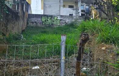 Imagem: O terreno possui 304m² de Área Privada e está localizado