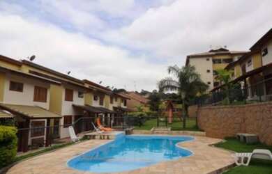 Imagem: A casa em condomínio possui 3 Dormitórios, 1 Suíte, 3 Banheiros