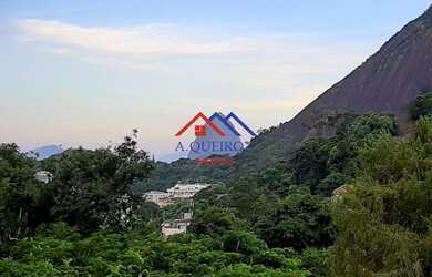 Imagem: A casa à venda possui 4 Dormitórios, 4 Suítes, 6 Banheiros