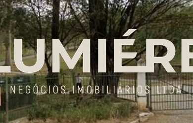 Imagem: O terreno possui 1548m² de Área Privada e está localizado