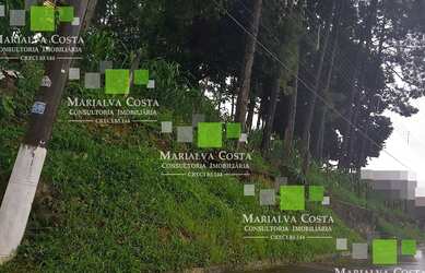 Imagem: O terreno possui 1.600m² de Área Privada e está localizado