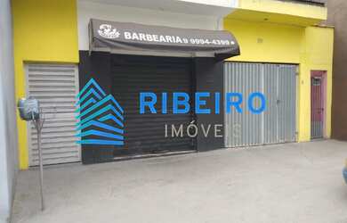 Imagem: A casa possui 5 Dormitórios, 3 Banheiros, 2 Vagas na garagem