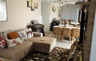 Imagem: O apartamento possui 3 Dormitórios, 1 Suíte, 2 Vagas na garagem