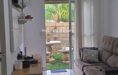 Imagem: O apartamento possui 2 Dormitórios, 1 Banheiro, 1 Vaga na garagem