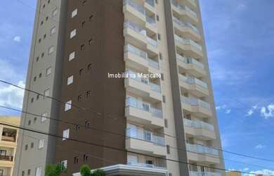 Imagem: O apartamento possui 2 Dormitórios, 1 Suíte, 2 Banheiros