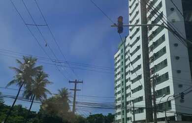 Imagem: O apartamento possui 3 Dormitórios, 1 Suíte, 2 Banheiros