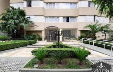 Imagem: O apartamento possui 2 Dormitórios, 1 Suíte, 2 Banheiros