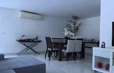 Imagem 4: LIBERTY HOUSE RESIDENCE. Piscina, Churrasqueira, VarandaeGuarda roupa