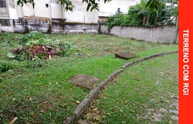 Imagem: O terreno possui 385m² de Área Privada e está localizado