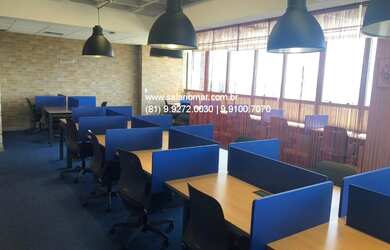 Imagem: A sala comercial possui 1 Banheiro, 61m² de Área, 2m² de