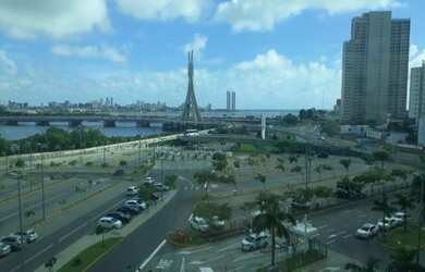 Imagem: A sala comercial possui 1 Banheiro, 1 Vaga na garagem e 30m²