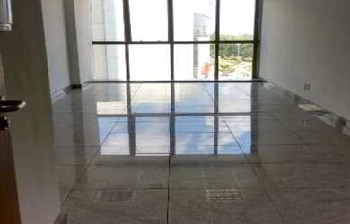 Imagem: A sala comercial possui 1 Banheiro, 1 Vaga na garagem e 36m²