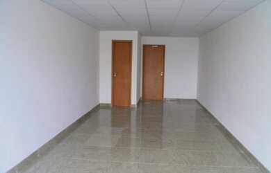 Imagem: A sala comercial possui 1 Banheiro, 1 Vaga na garagem e 36m²