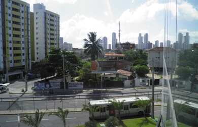 Imagem 2: Sala Comercial de Alto Padrão no Empresarial Rio Mar Trade Center - Venda...