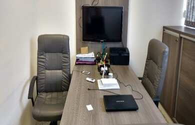 Imagem: A sala comercial possui 1 Banheiro, 1 Vaga na garagem, 30m²