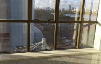 Imagem: A sala comercial possui 1 Banheiro, 1 Vaga na garagem, 36m²