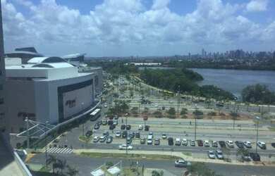 Imagem: A sala comercial possui 1 Banheiro, 1 Vaga na garagem e 30m²