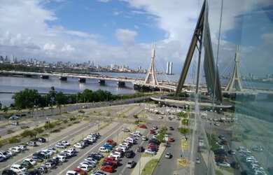 Imagem: A sala comercial possui 1 Banheiro, 1 Vaga na garagem, 36m²