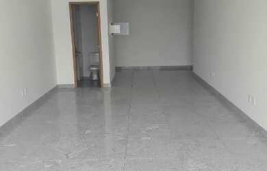 Imagem: A sala comercial possui 1 Banheiro, 1 Vaga na garagem, 44m²