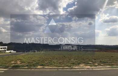 Imagem: O terreno possui 1.004m² de Área Privada e está localizado