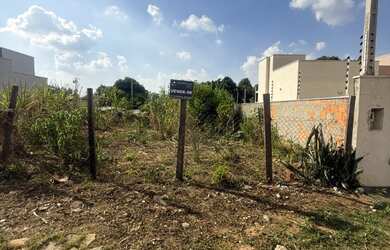 Imagem: O terreno possui 154m² de Área Privada e está localizado