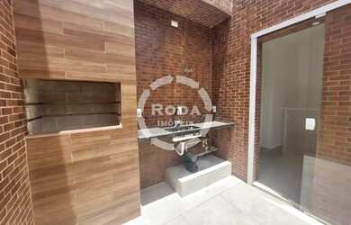 Imagem: A casa possui 3 Dormitórios, 2 Suítes, 3 Banheiros, 2 Vagas