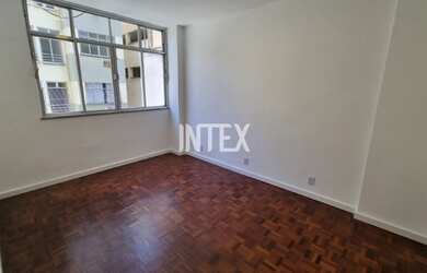 Imagem 10: Apartamento à venda em Niterói-RJ, Icaraí: 3 quartos, 1 suíte, 1 sala, 2 banheiros, 70m²