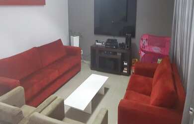 Imagem: A casa possui 3 Dormitórios e está localizado em Jardim Nova