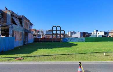 Imagem: O terreno possui 290m² de Área Privada e está localizado